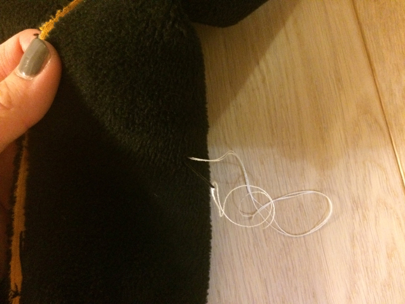 Jak ušít dámskou mikinu s kapucí (návod a střih)