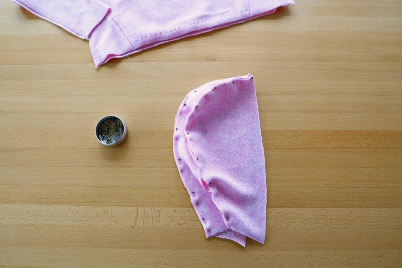 Střih a návod na dámskou mikinu s klokankou a kapucí - kapuce