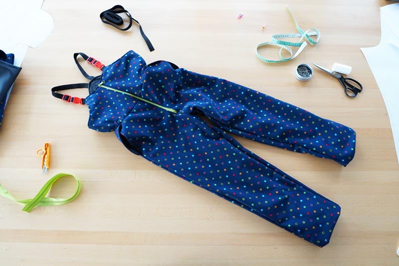 Střih a návod jak ušít dětské oteplováky (lyžařské kalhoty)