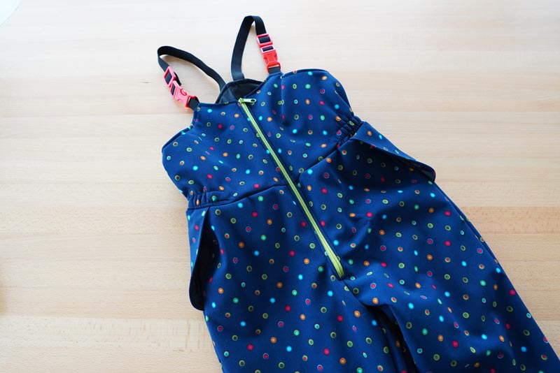 Střih a návod jak ušít dětské oteplováky (lyžařské kalhoty)