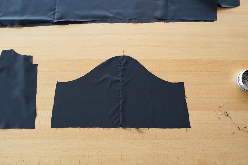 Střih a návod jak ušít dětské oteplováky - podšívka, vrchní díl, zadní