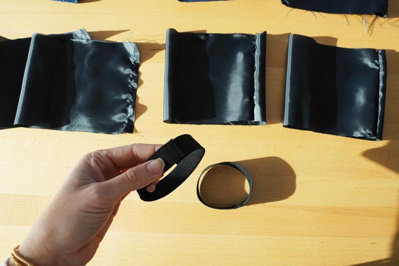 Střih a návod jak ušít dětské oteplováky - nohavicové díly do gumy