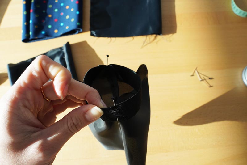 Střih a návod jak ušít dětské oteplováky - nohavicové díly do gumy