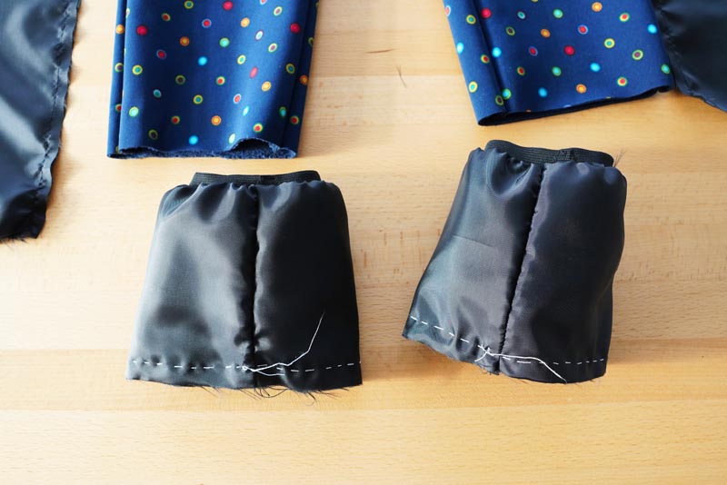 Střih a návod jak ušít dětské oteplováky - nohavicové díly do gumy