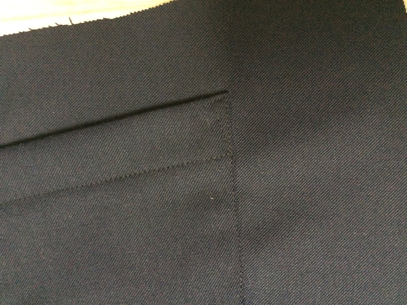 Jak ušít dámské kalhoty, přišití nakládaných kapes