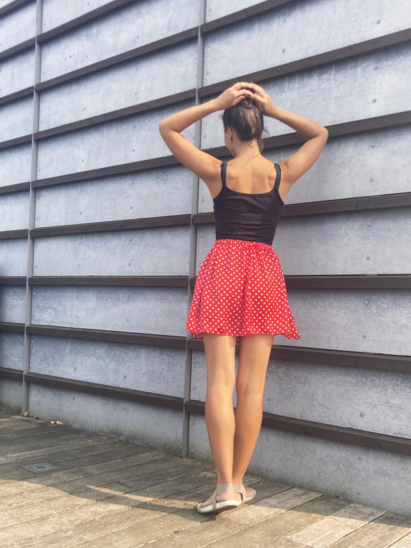 Jak ušít jednoduchou dámskou sukni bez střihu