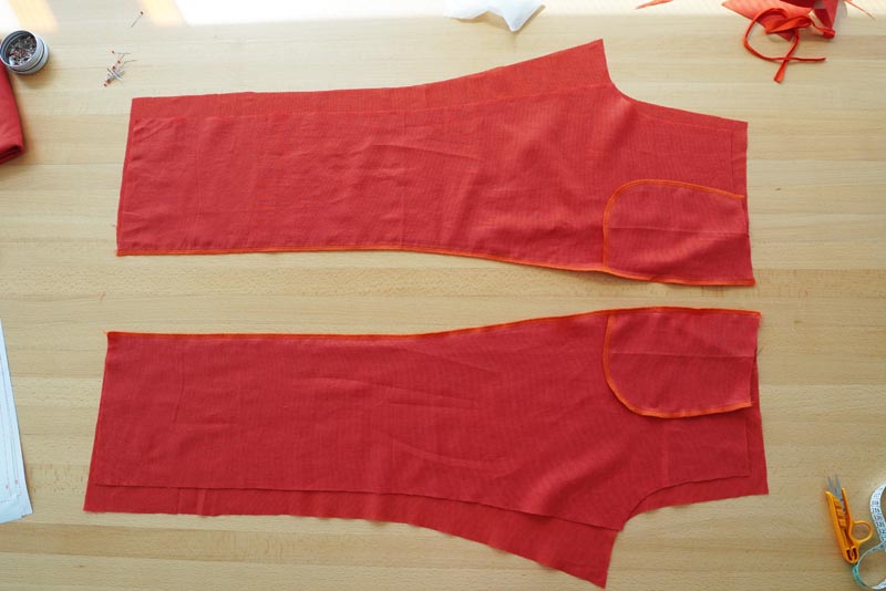 Střih a návod jak ušít jednoduché dámské kalhoty do nápletu - šití bočních švů