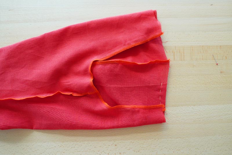 Střih a návod jak ušít jednoduché dámské kalhoty do nápletu - šití sedového švu