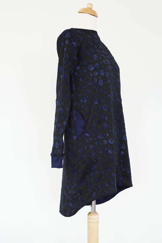 Návod a střih na jednoduché volnější podzimní / zimní šaty