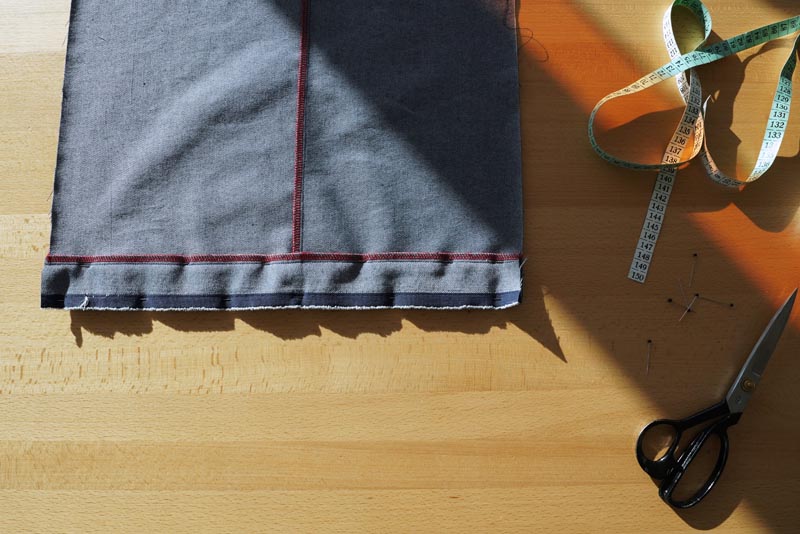 Jak ušít ozdobný lem kapsy nebo nohavic kalhot