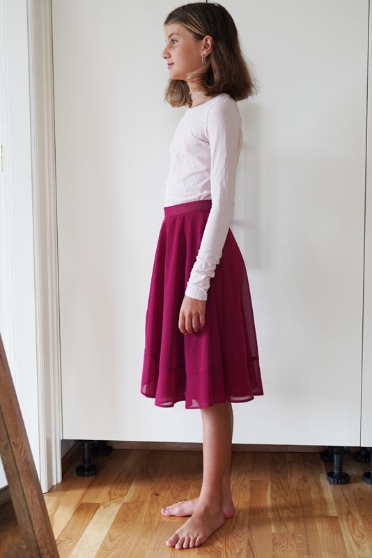 Střih na dětskou zavinovací sukni + návod jak ušít dětskou sukni