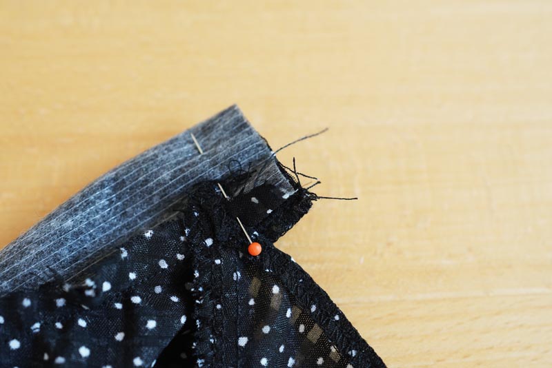 Střih na dámskou zavinovací sukni - návod jak ušít dámskou sukni - pásek