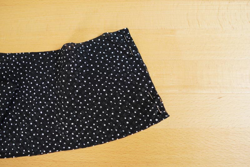 Střih na dámskou zavinovací sukni - návod jak ušít dámskou sukni - spodní lem (volán)