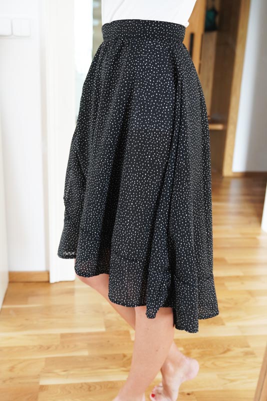 Střih na dámskou zavinovací sukni