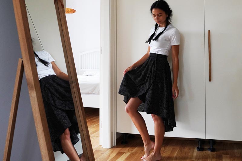 Střih na dámskou zavinovací sukni