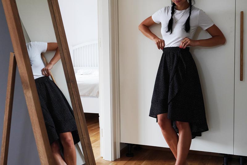 Střih na dámskou zavinovací sukni