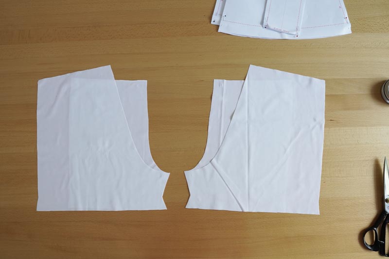 Střih na dámské šortky se sukní (sukni s všitými kraťasy) - krokové a boční švy šortek