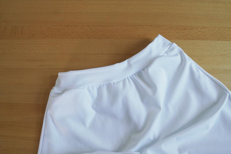 Střih na dámskou šortkovou sukni (sukni s všitými kraťasy)