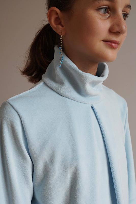 Střih na dětskou a dámskou crop mikinu - návod jak ušít mikinu