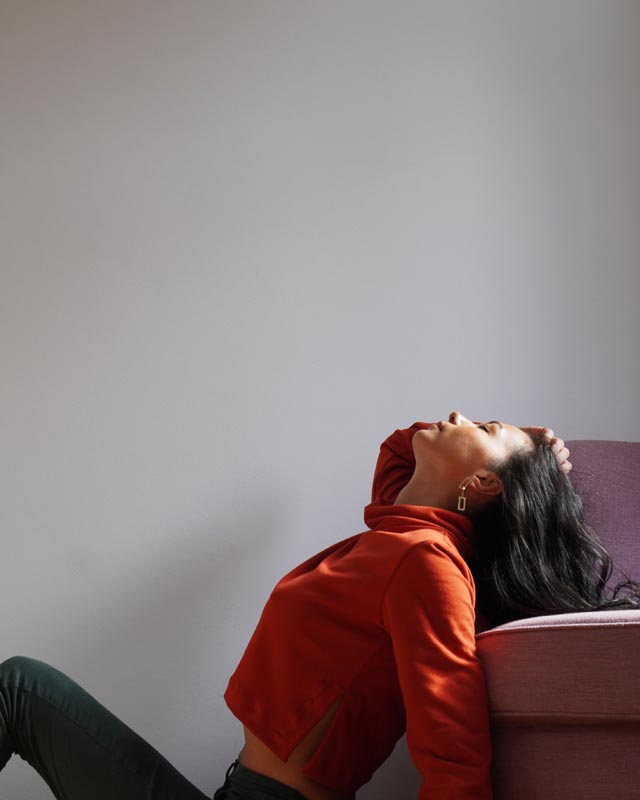 Střih na dětskou a dámskou crop mikinu - návod jak ušít mikinu