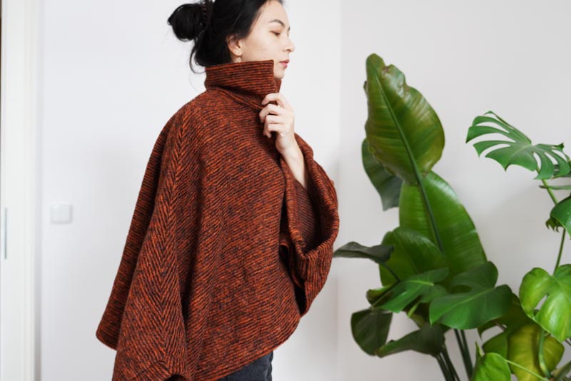 Střih a návod jak ušít dámské teplé pončo