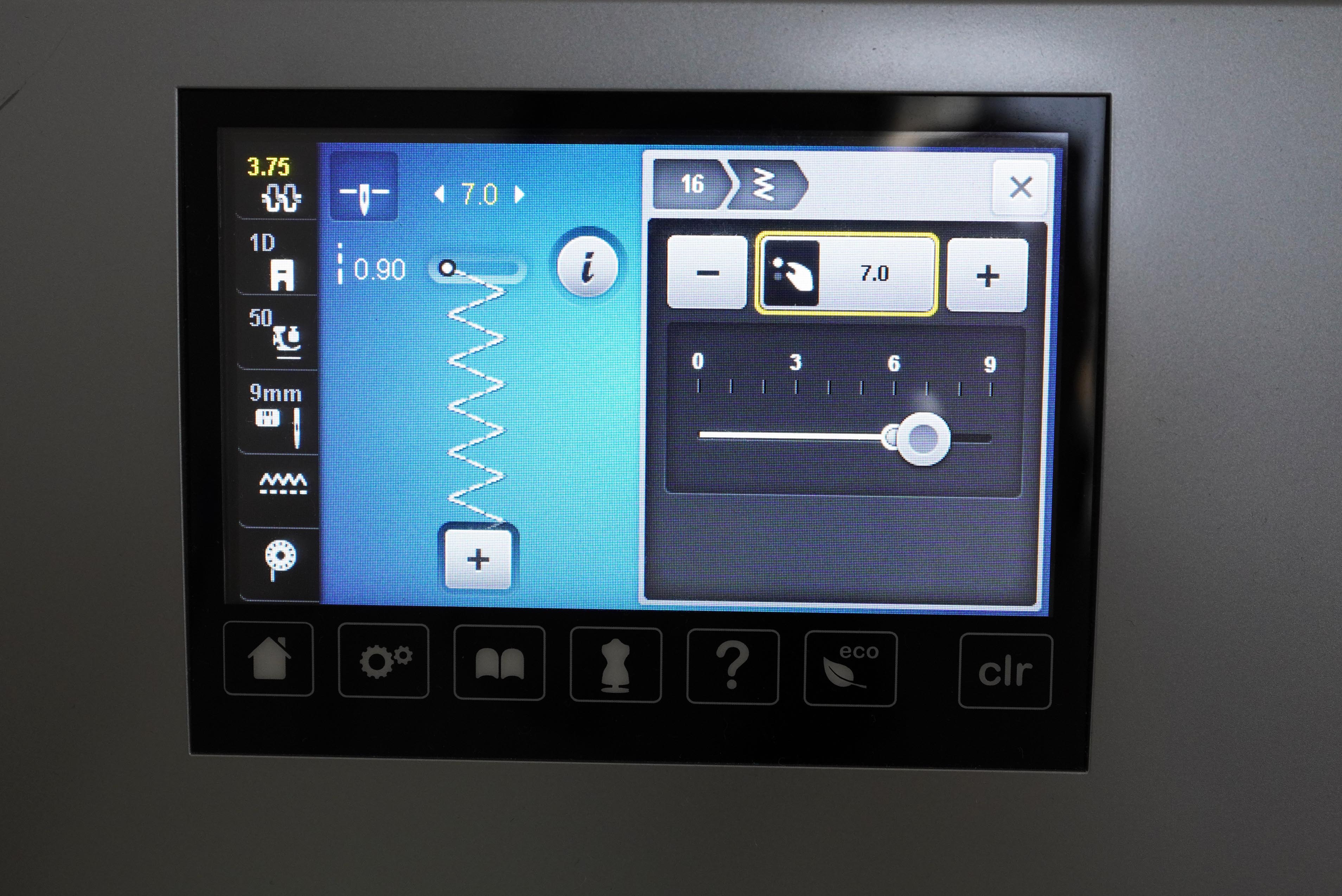 Střih na jednoduché elastické zvonáče s vysokým pasem a návod na šití zdarma