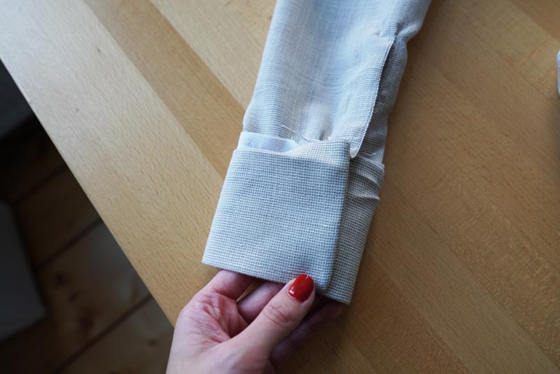 Jak ušít jednoduchou dámskou vrchní košili, podrobný návod na šití krok za krokem zdarma + střih v dámských velikostech 32-60. Manžety rukávů