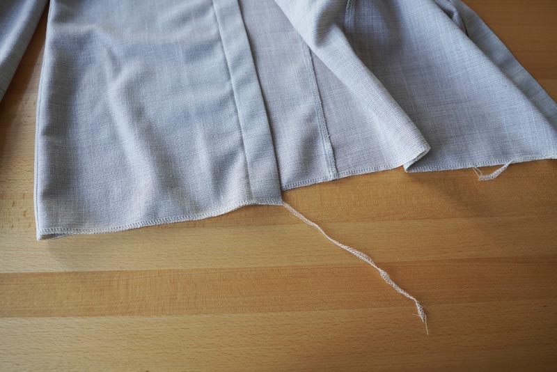 Jak ušít jednoduchou dámskou vrchní košili, podrobný návod na šití krok za krokem zdarma + střih v dámských velikostech 32-60. Spodní lem