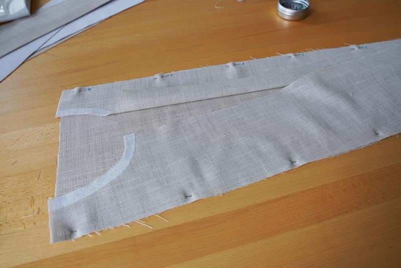 Jak ušít jednoduchou dámskou vrchní košili, podrobný návod na šití krok za krokem zdarma + střih v dámských velikostech 32-60. Sesazovací švy