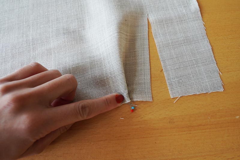 Jak ušít jednoduchou dámskou vrchní košili, podrobný návod na šití krok za krokem zdarma + střih v dámských velikostech 32-60. Záševky v rukávu