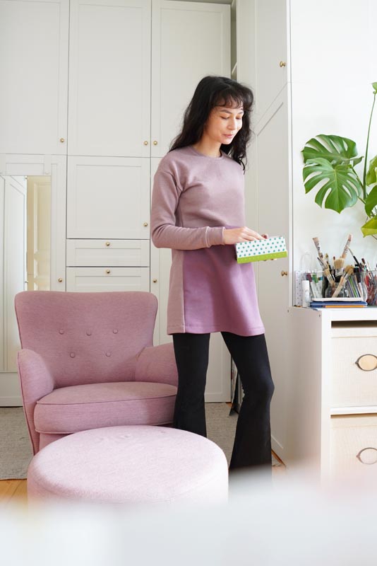 Střih a podrobný návod jak ušít pohodlné dámské mikinové šaty