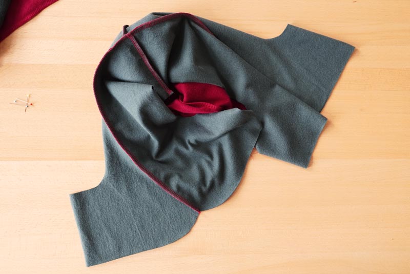 Jak ušít dámské šaty - kapuce