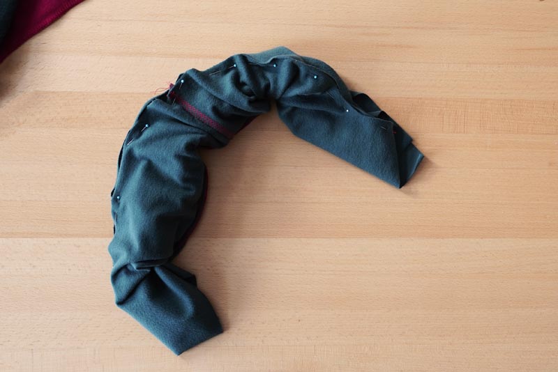 Jak ušít dámské šaty - kapuce