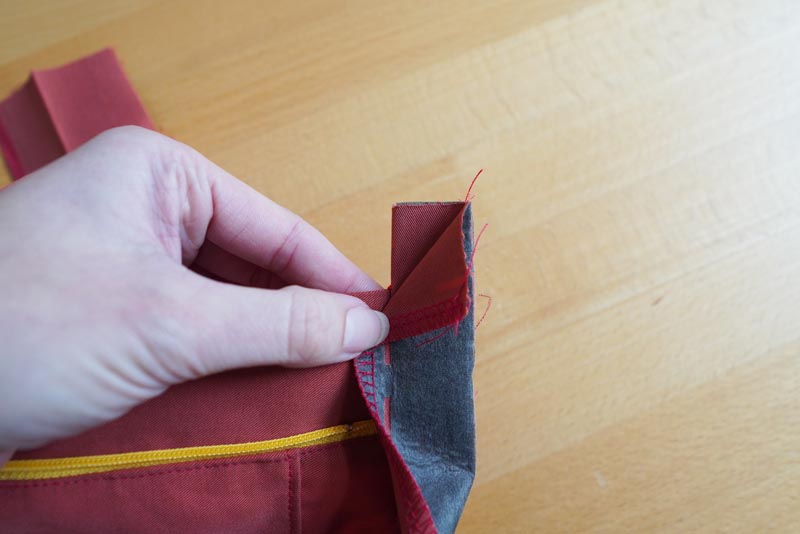 Jak ušít dámské volné kalhoty - pasový límec