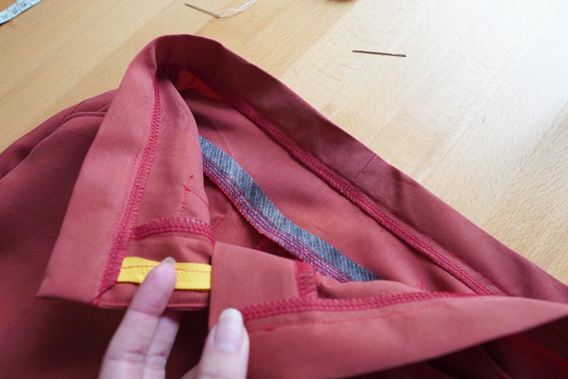 Jak ušít dámské volné kalhoty - pasový límec