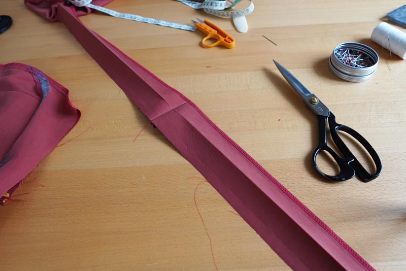 Jak ušít dámské volné kalhoty - pasový límec