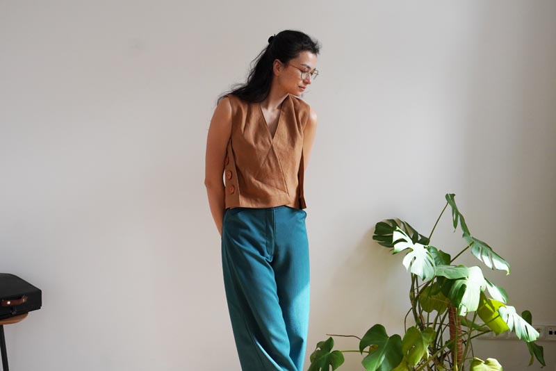 Střih a návod jak ušít dámskou variabilní vestu