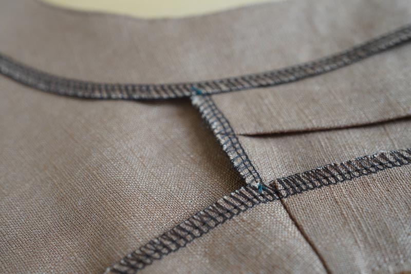 Střih na dámskou variabilní vestu - přichycení podsádek