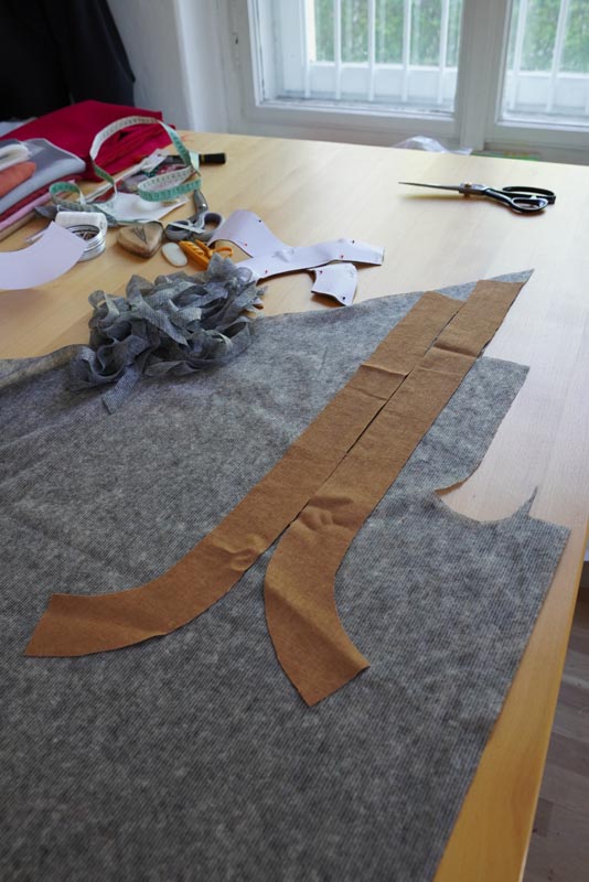 Střih na dámskou variabilní vestu - podžehlení