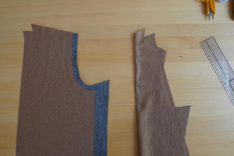 Střih na dámskou variabilní vestu - prsní záševky