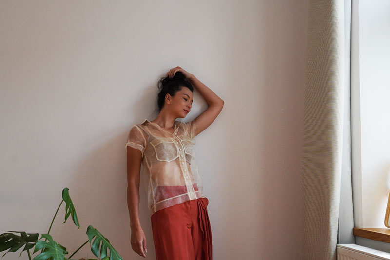 Střih na dámskou košili s klasickým límcem a krátkým rukávem + návod jak ušít košili