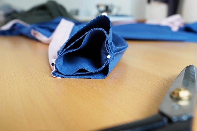 Střih a návod jak ušít dámské tričko se spadlými rukávy a průstřihy - manžety