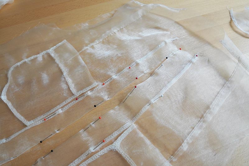 Střih na dámskou košili s klasickým límcem a krátkým rukávem + návod jak ušít košili - knoflíková léga