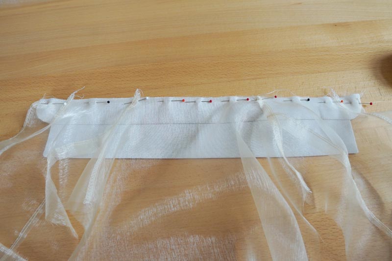 Střih na dámskou košili s klasickým límcem a krátkým rukávem + návod jak ušít košili - všití límce