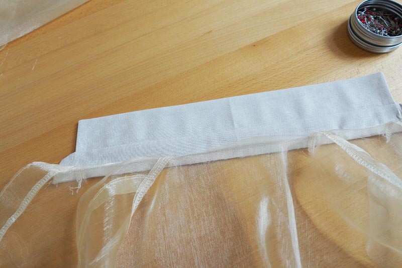 Střih na dámskou košili s klasickým límcem a krátkým rukávem + návod jak ušít košili - všití límce