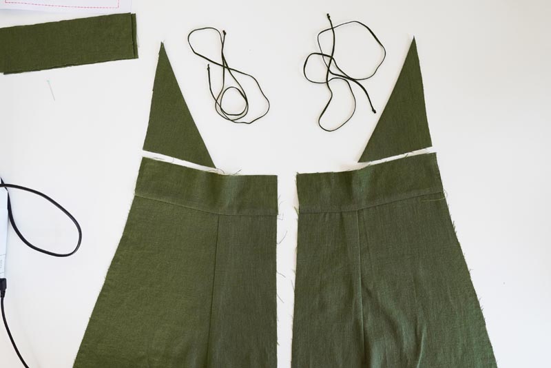 Sewing pattern for women's linen dress with spaghetti straps and exposed back LINEN - assembling the back pieces