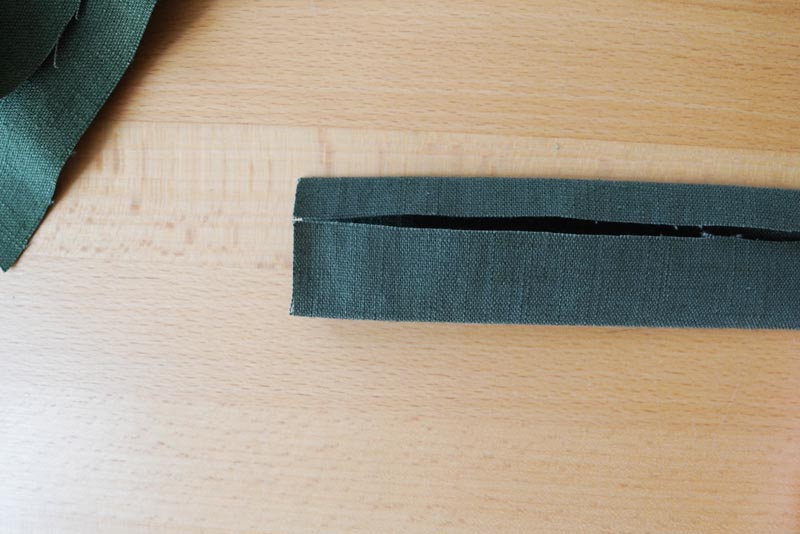 Návod jak ušít dámskou podprsenku - ramínka