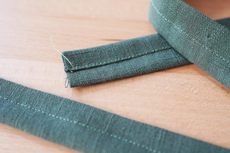 Návod jak ušít dámskou podprsenku - ramínka