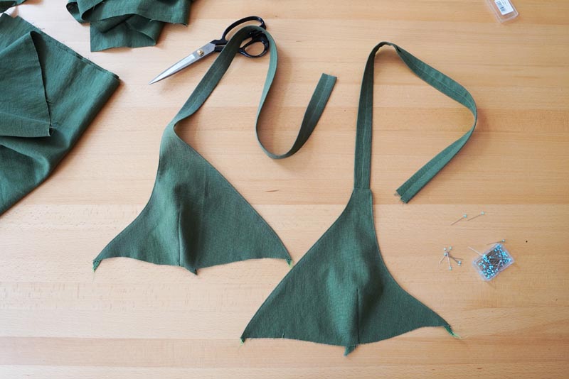 Návod jak ušít dámskou podprsenku - zapravení krajů