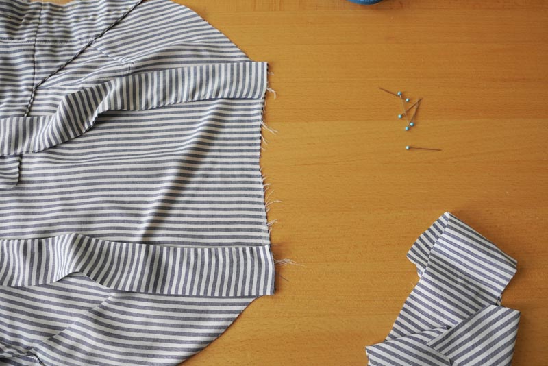 Střih a návod jak ušít dámské dlouhé šaty s rozparkem a širokými ramínky - ramínka